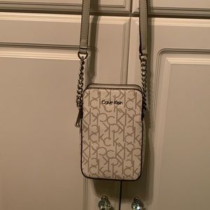 Crossbody purse